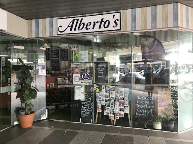 Alberto’s Cafe
