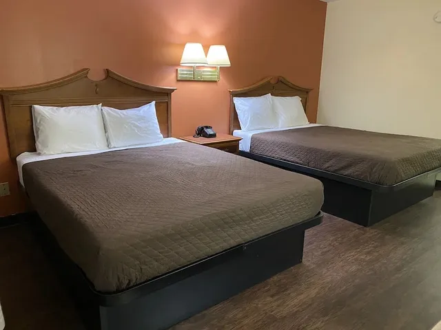 The Friendly Inn- NO PETS