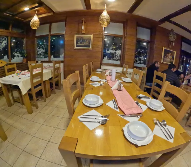 مطعم فيلا أوغار الحلال – جبل فلاشيچ