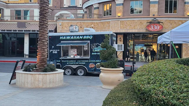 Piazza at Tivoli Village