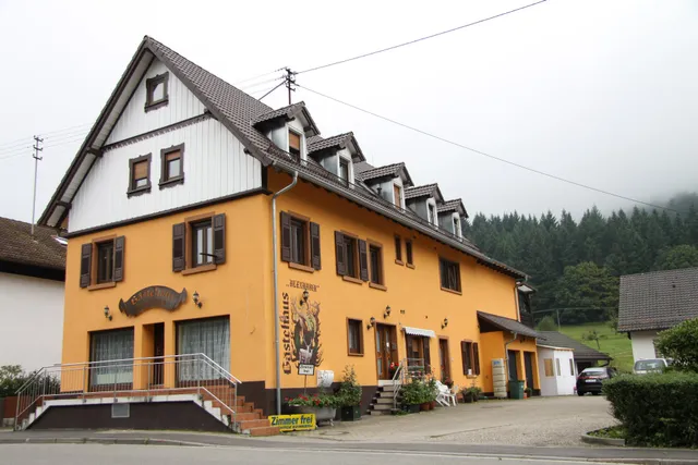 Gästehaus Alexanna - Ferienwohnung und Zimmer in Baden-Baden