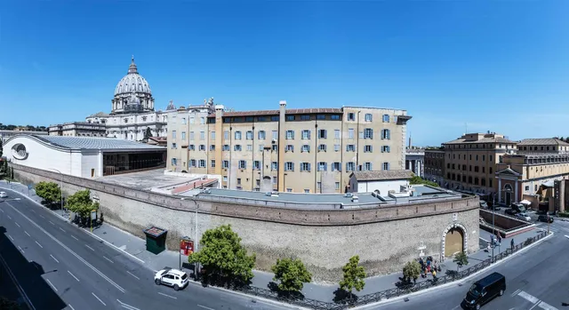 JC Vatican Holiday Rome-Museum Inn