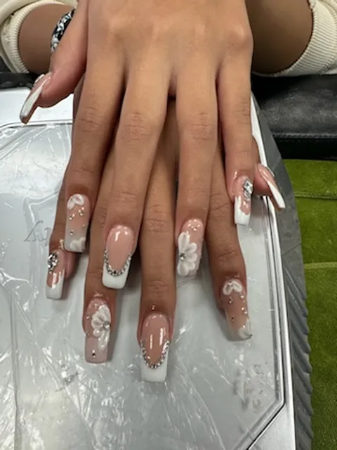 Lamour Nail Spa and Wax