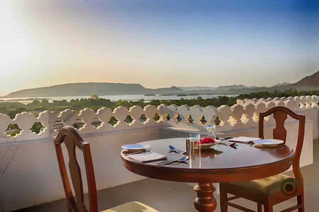 Lake View Roof Top Restaurant - Fateh Niwas