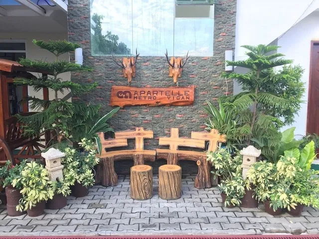 E.A. Apartelle Metro Vigan