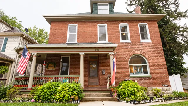 Hoefel Haus B&B and Bike Hostel