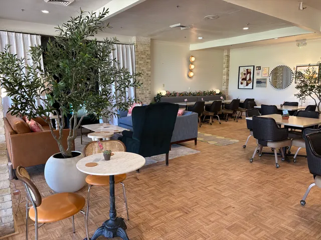 Birdies Coffee Lounge at Palmbrook