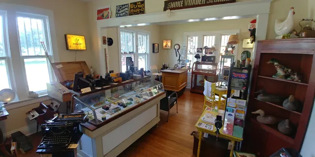 Bulldog Antiques LLC