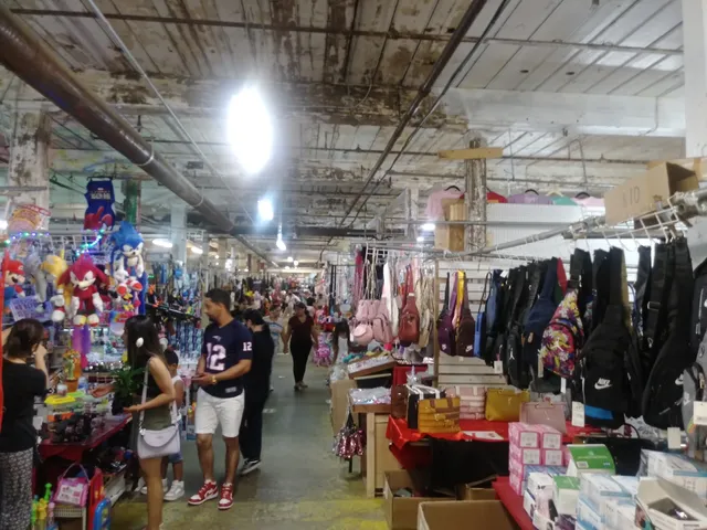 Lawrence Flea Market