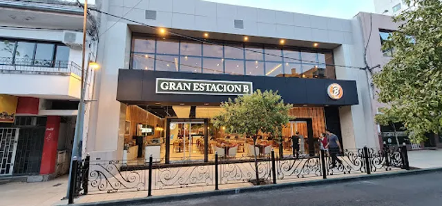 Gran Estación B Café