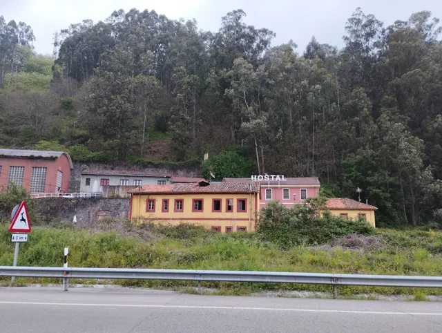 The Orange Teddy Bear Hostal La Peña