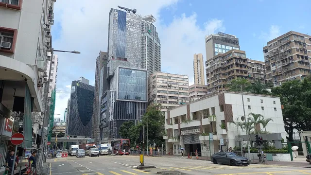 Mong Kok Road Public Toilet