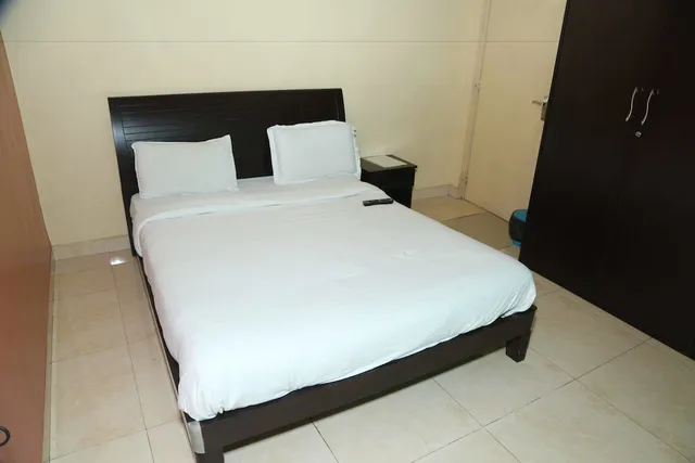 Apartments Happy Stay Near Airport Vimanagar
