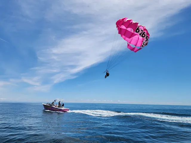 Catalina Xtreme Parasail