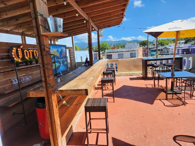 Zimple Restaurant & Bar (Steakhouse & Seafood)