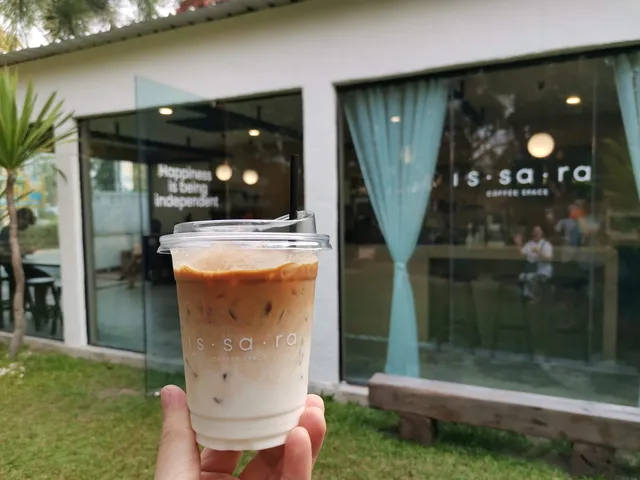 Issara Coffee Space