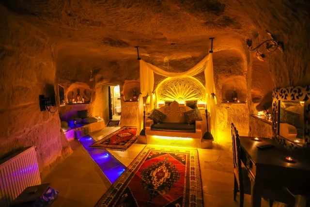 Nar Cave hotel
