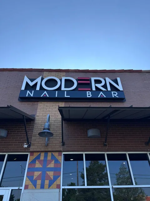 Modern Nail Bar