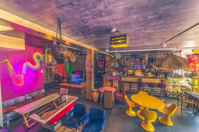 Bar & Restaurant Bizarre