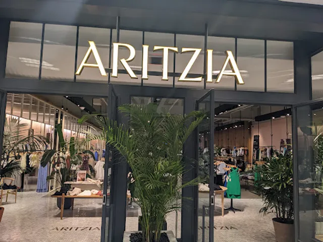 Aritzia
