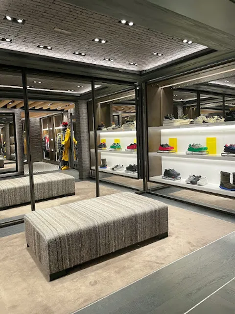 Moncler New York Prince Street