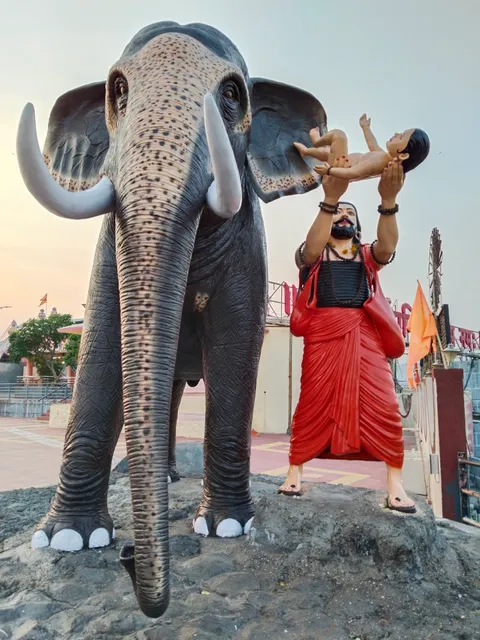 Chaitanya Complex & Bhakt Nivas