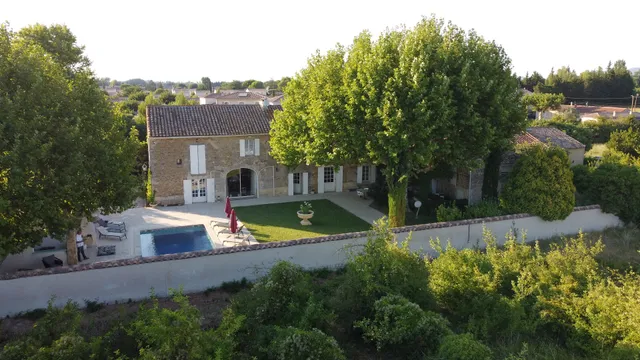 LE MAS DES FLANERAIES