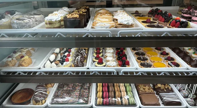 Dulce de Leche Cake Shop