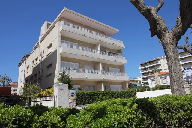 Apartaments Sol i Mar Segur