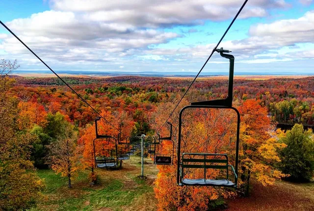 Whitecap Mountains Resort