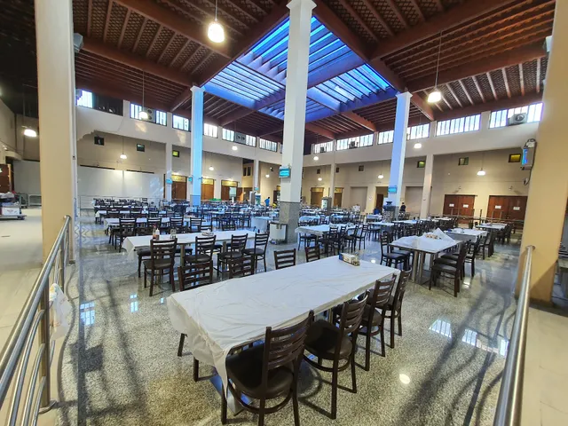 Al Shemam Restaurant مطعم الشمم، سوق المباركية (السوق الأبيض)