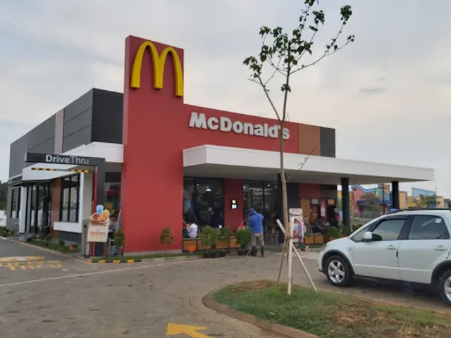 McDonald's Grand Batavia