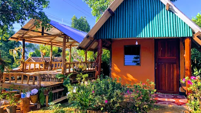 ลุงกอละโฮมสเตย์ ที่พัก ปางอุ๋ง