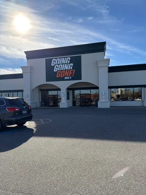 DICK'S Sporting Goods