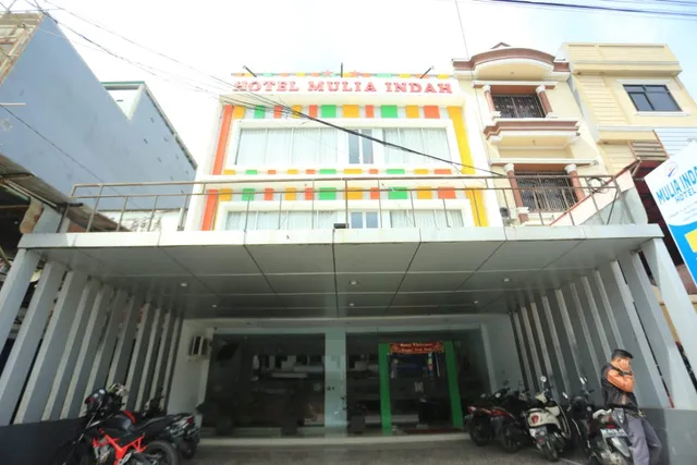 Urbanview Hotel Mulia Indah Palopo