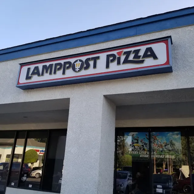 Lamppost Pizza