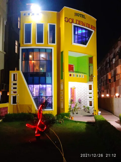 Hotel Golden Dust Royal