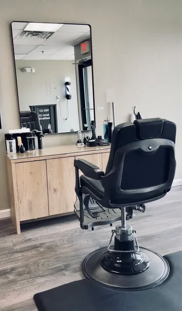 Canal Cuts Barbershop