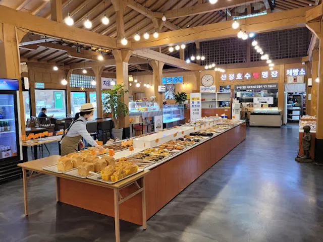 산정호수 빵명장