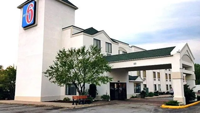 Motel 6 Harvey, IL