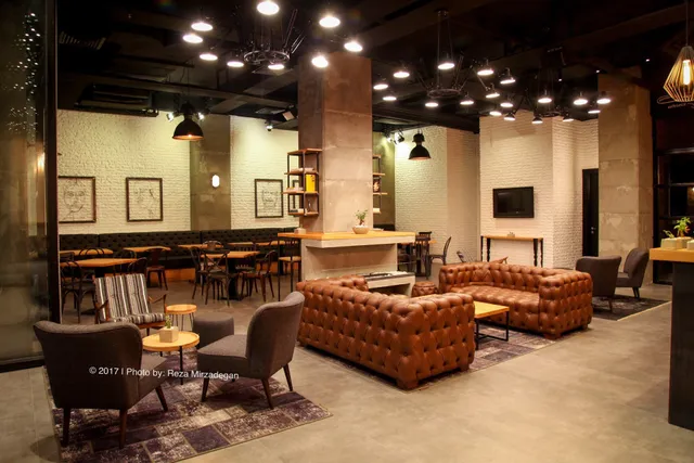 Tiwan Restaurant & Café