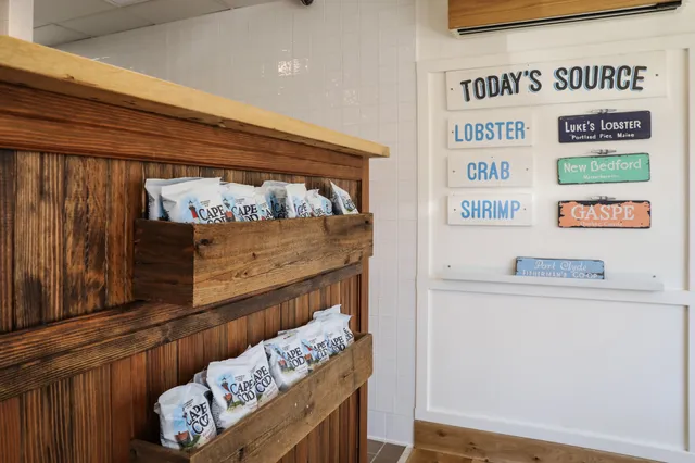 Luke's Lobster Balboa Island