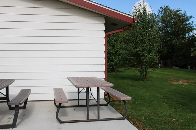 Wisconsin-Aire Motel