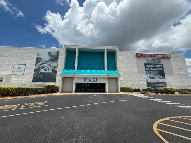 Hudson's Furniture + Mattress