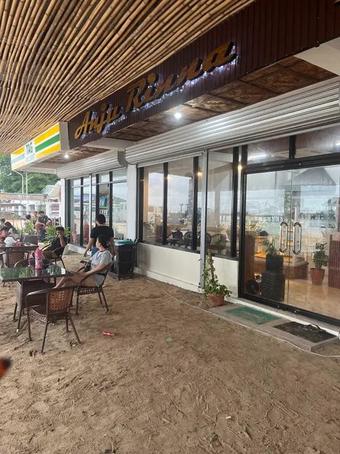 Anju Rinna Pastry & Resto Cafe Siargao