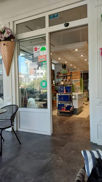 MADO Dondurma Maltepe Mesa