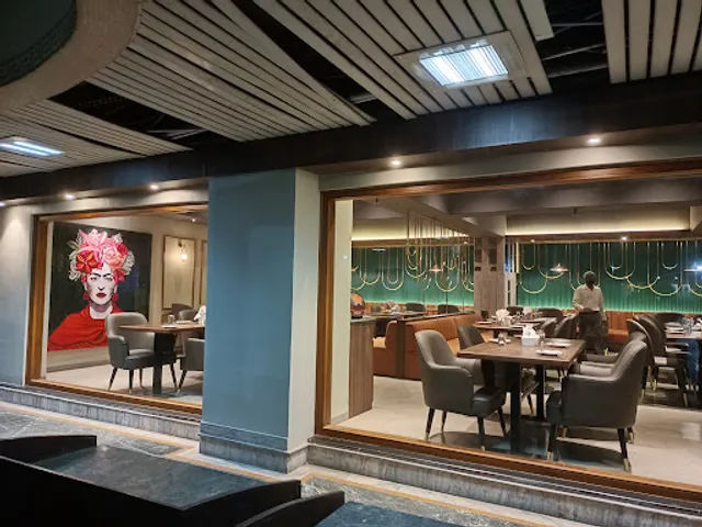 Mustard Restro Lounge