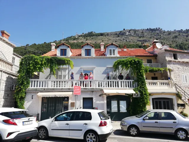 Old Town Vintage Apartment