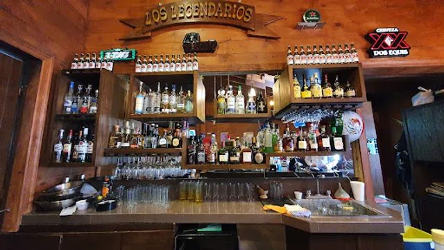 Los Legendarios Carnes al Carbón