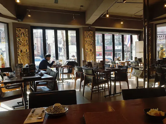 심플리타이 합정점